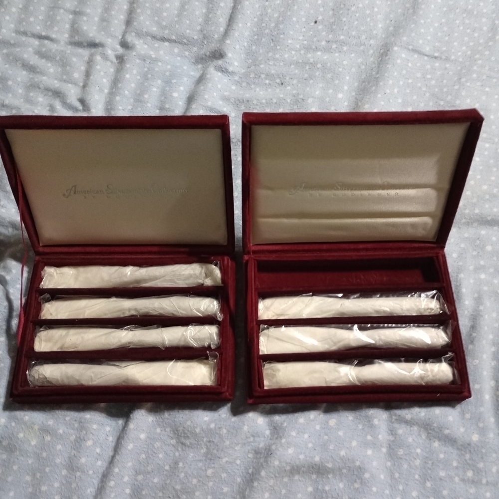 Set of 8 repousse pate knives by Godinger American Silversmiths Collection, new